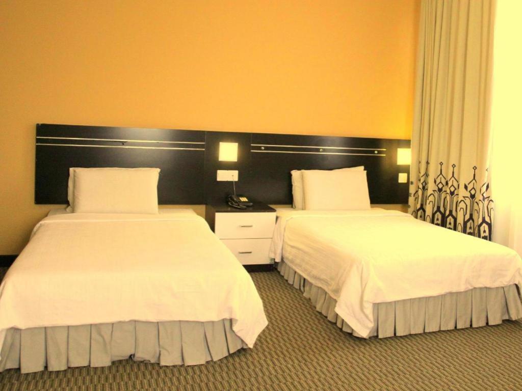 Perkasa Hotel Tenom Exterior foto