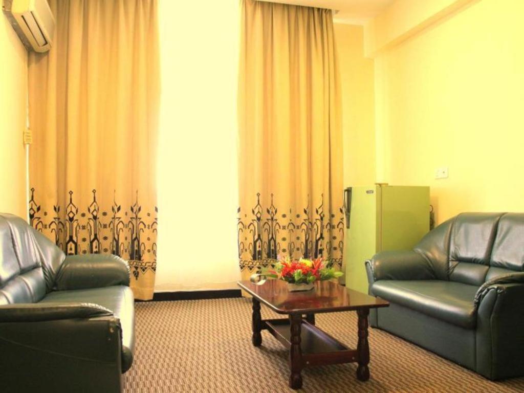 Perkasa Hotel Tenom Exterior foto